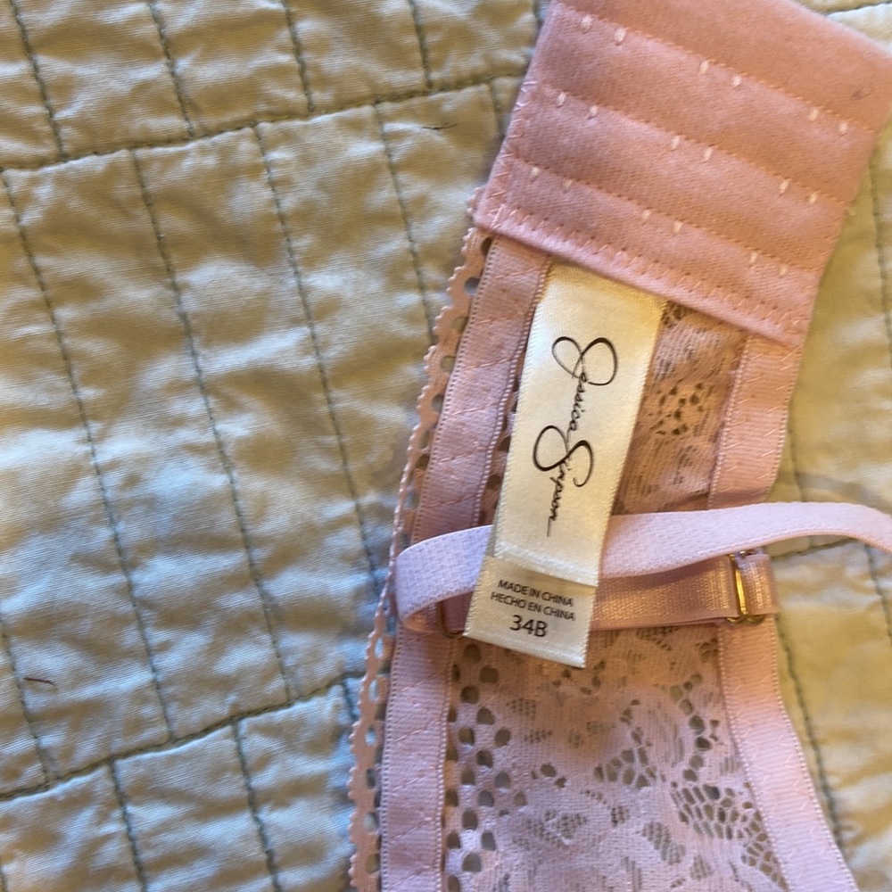 Jessica Simpson Bra - Picture 3 of 3